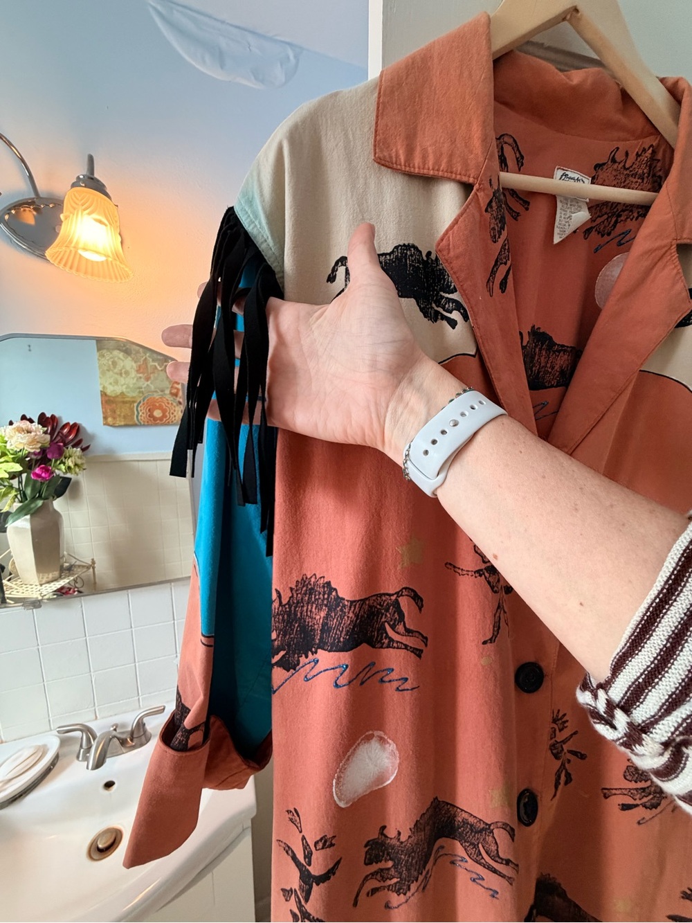 Western Print Button-Up - Picture 4 of 9